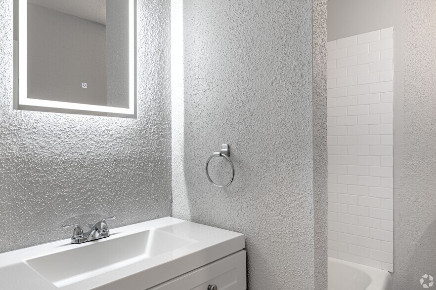More Photos Of 2350 Ridge Ct, Lawrence Apartments For Sale