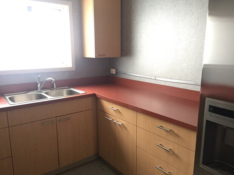 More Photos Of 1161 E Main St, Chattanooga Office For Lease