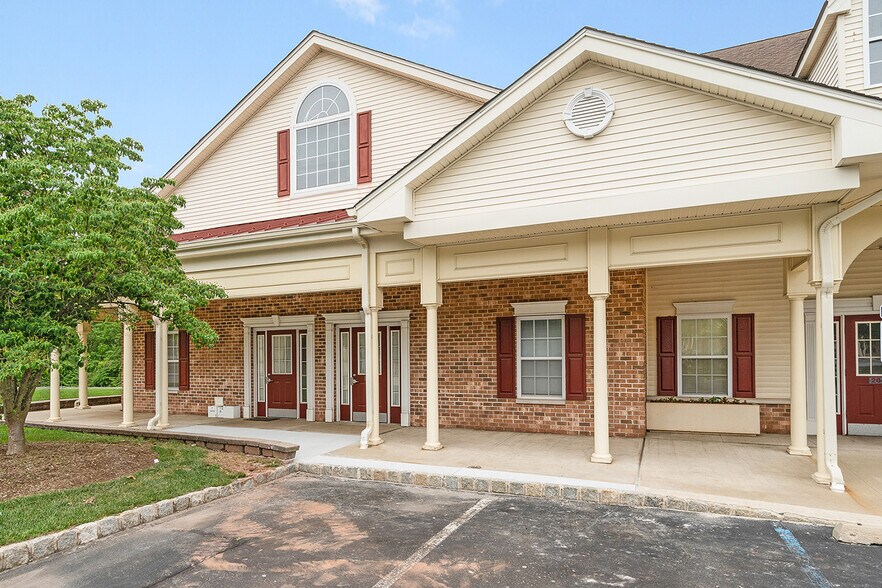 More Photos Of 390 Amwell Rd, Hillsborough Medical For Lease