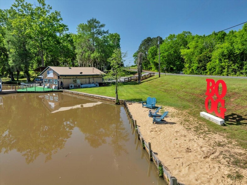 More Photos Of 3077 Lamar Rd, Cobb Restaurant For Sale