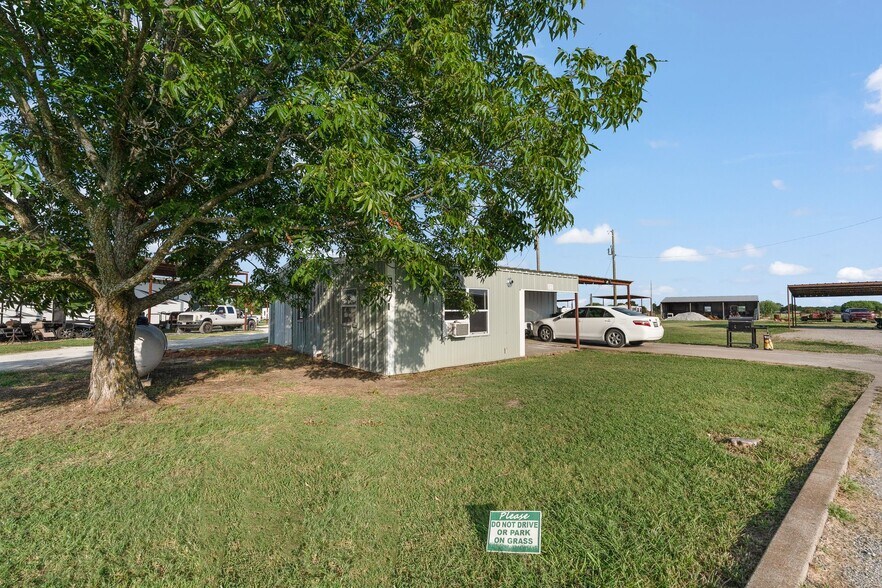 More Photos Of 3073 FM 933, Whitney Manufactured Housing Mobile Home Park For Sale