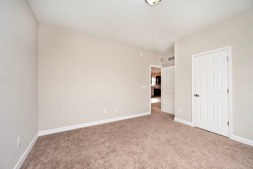 More Photos Of 65 Maplehurst Dr, Brownsburg Office For Sale