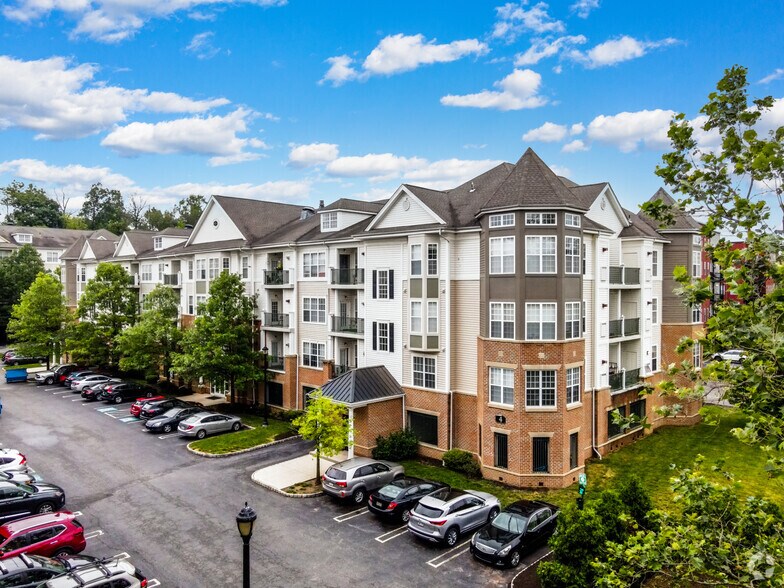 Primary Photo Of 1776 Patriots Ln, Norristown Apartments For Sale