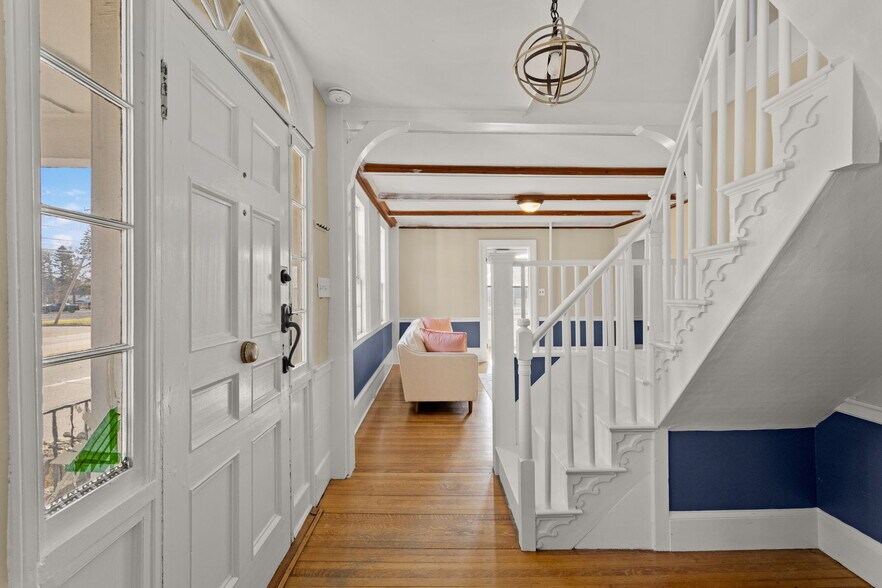More Photos Of 80 Lafayette Rd, Hampton Falls Freestanding For Sale