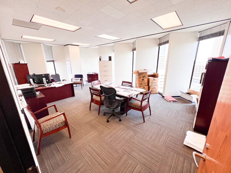 More Photos Of 500-550 W Texas Ave, Midland Office For Lease