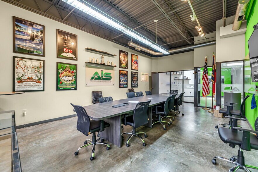 More Photos Of 115 Pomona Dr, Greensboro Office Residential For Lease