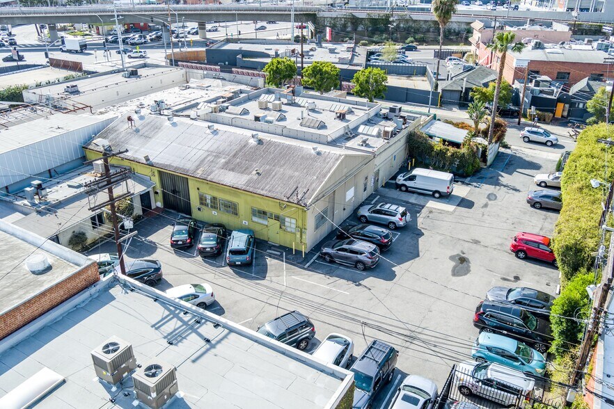 Primary Photo Of 3380 S Robertson Blvd, Los Angeles Restaurant For Lease