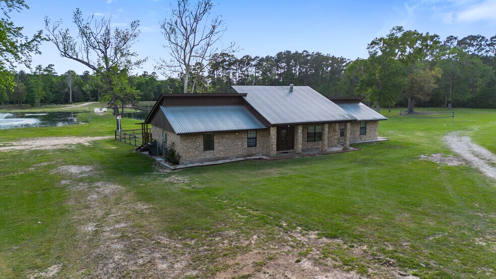 More Photos Of 246 County Road 385, Cleveland Land For Sale