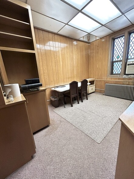 More Photos Of 1900 Oak Park Ave, Berwyn Religious Facility For Sale