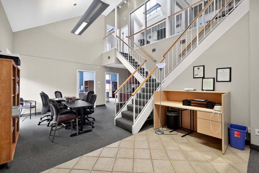 More Photos Of 6183 Executive Blvd, North Bethesda Office For Lease