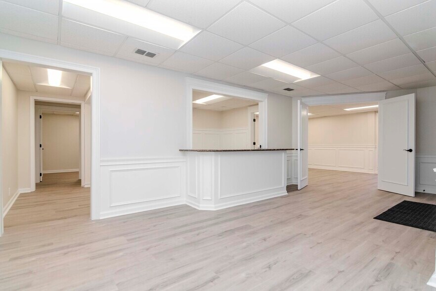 More Photos Of 3205 W Waters Ave, Tampa Medical For Sale