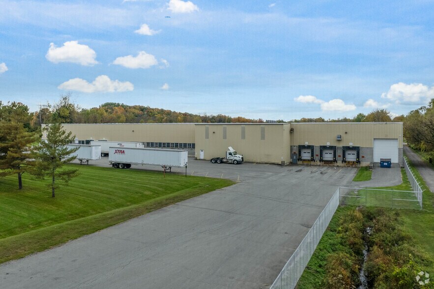 More Photos Of 140 E State St Ext, Gloversville Manufacturing For Lease