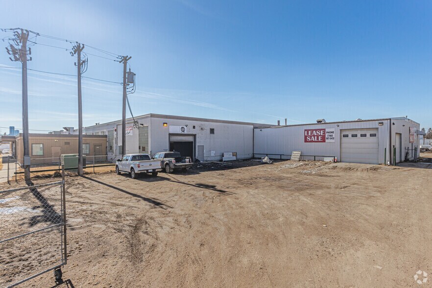 More Photos Of 12210 Mount Lawn Rd, Edmonton Industrial For Sale