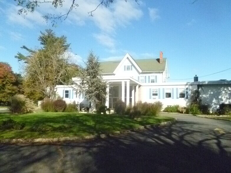 More Photos Of 1290 NY-94 Rt, New Windsor Township Lodge Meeting Hall For Sale