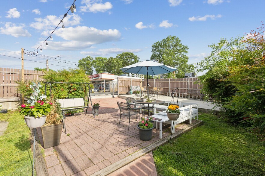 More Photos Of 2725-2731 Washington Blvd, Arlington Multifamily For Sale