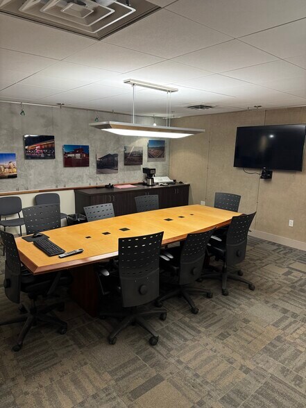 More Photos Of 7550 E Main St, Scottsdale Loft Creative Space For Lease