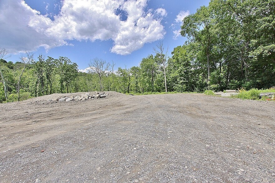 More Photos Of 676 Broadway, Ulster Park Land For Sale