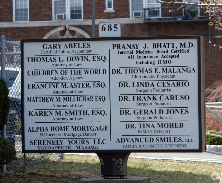 More Photos Of 685 Bloomfield Ave, Verona Medical For Lease