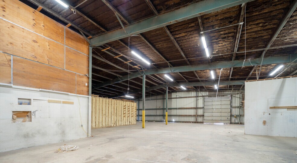 More Photos Of 1222 Chulie Dr, San Antonio Warehouse For Lease