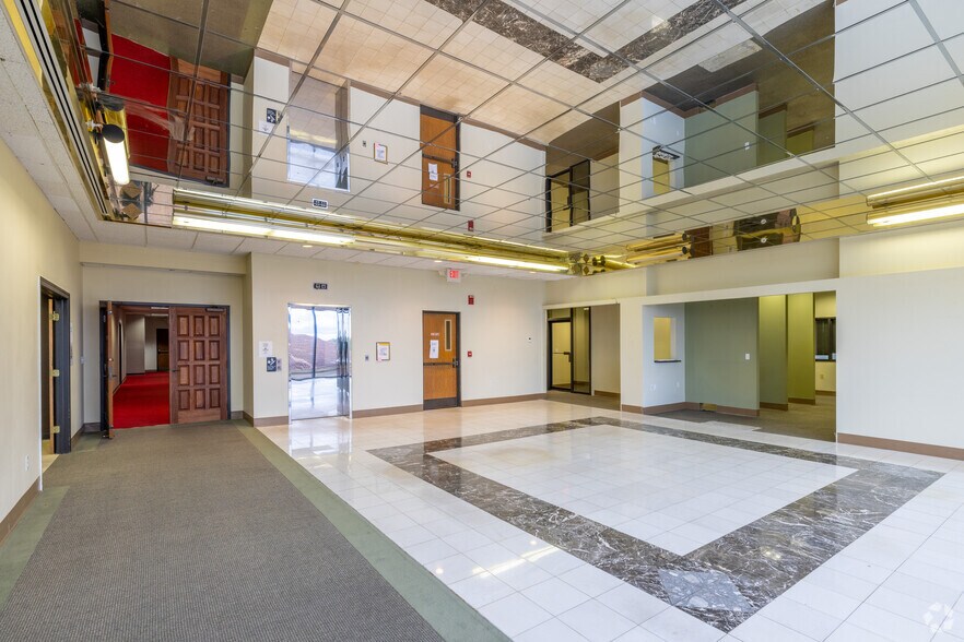 More Photos Of 1620 Tamiami Trl, Port Charlotte Medical For Sale