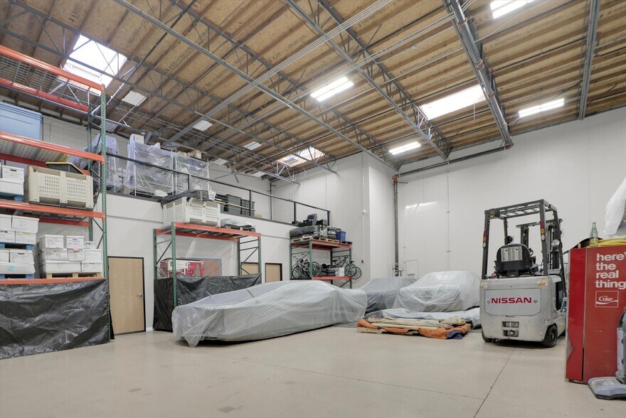 More Photos Of 4720-4790 Calle Carga, Camarillo Manufacturing For Sale