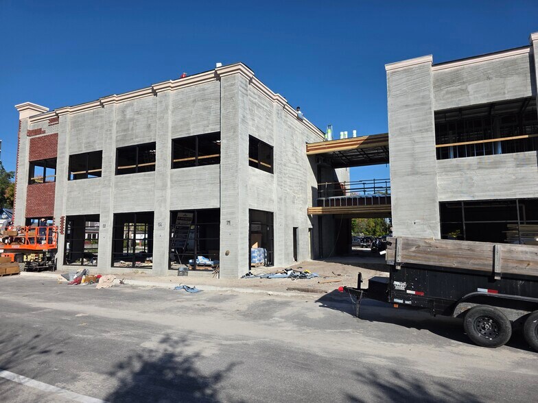 More Photos Of 425 S Woodland Blvd, Deland Office For Sale