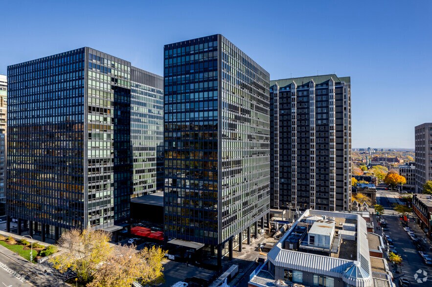 More Photos Of 1 Car Westmount, Westmount Unknown For Lease