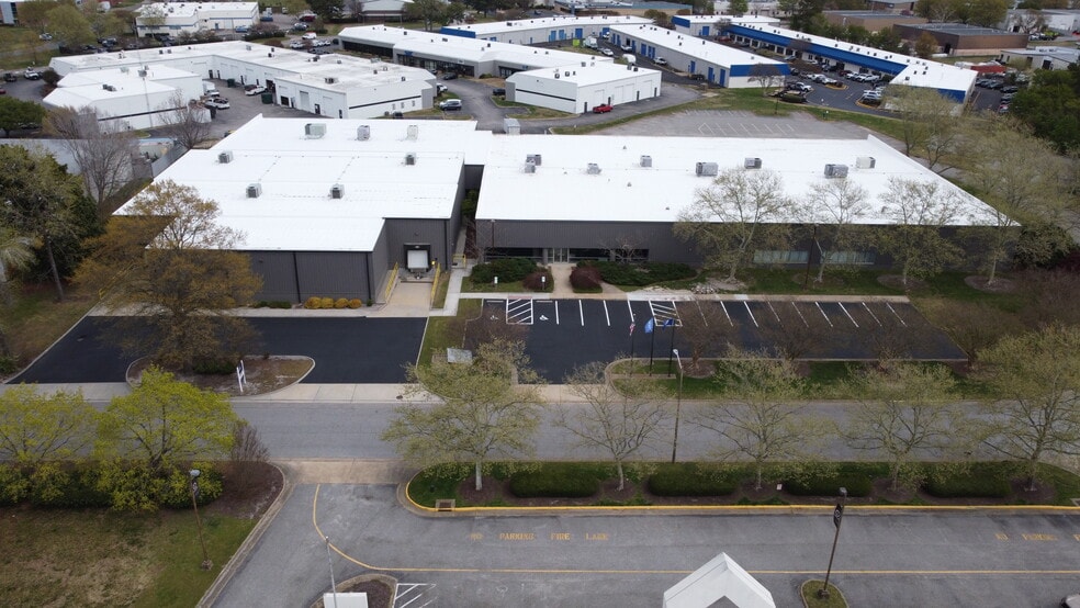 More Photos Of 809 Principal Ct, Chesapeake Manufacturing For Lease