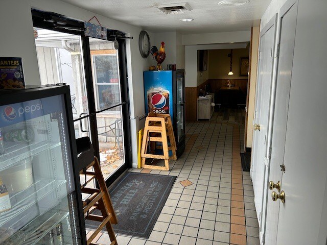 More Photos Of 122 S Union St, Bryan Restaurant For Sale