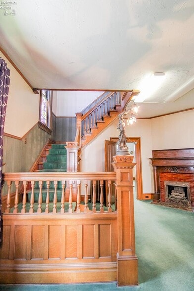 More Photos Of 516 W Washington St, Sandusky Office For Sale