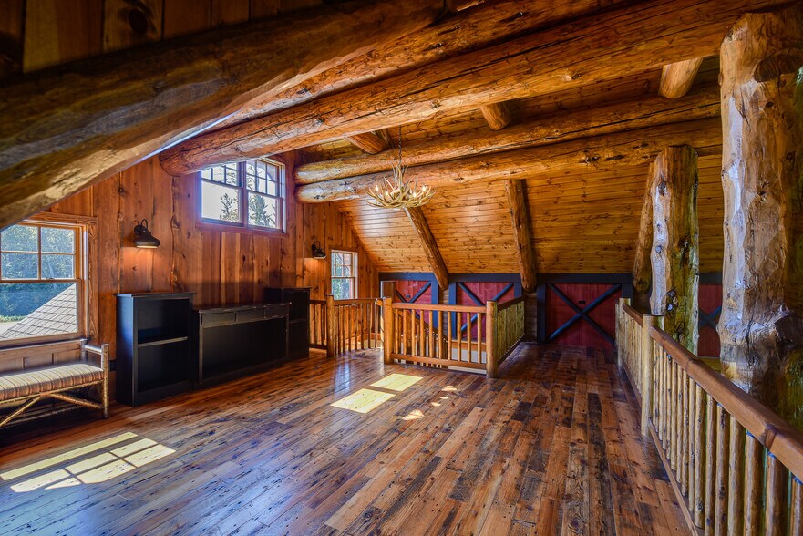 More Photos Of 5771 US Highway 45, Land O Lakes Office For Sale