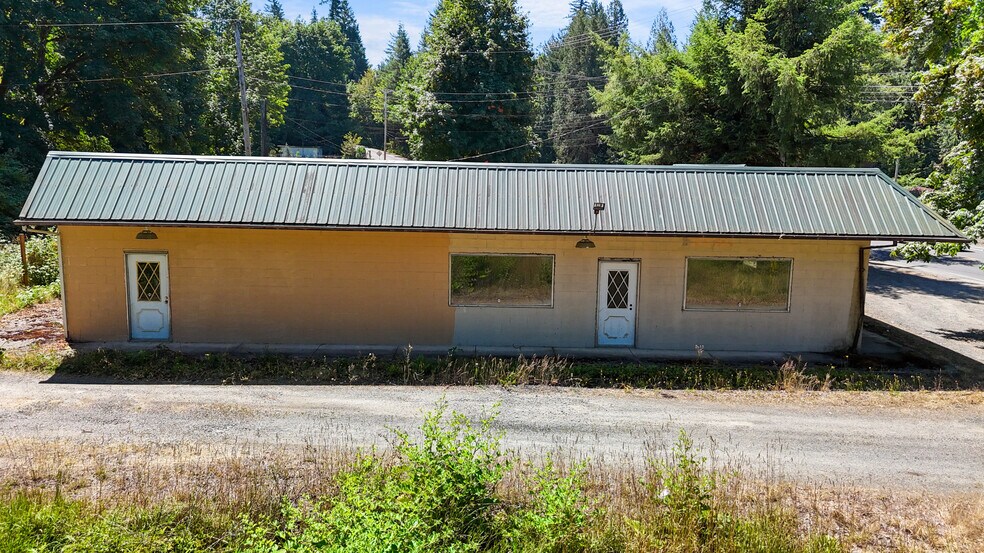 More Photos Of 39913 221st ave, Amboy General Retail For Sale