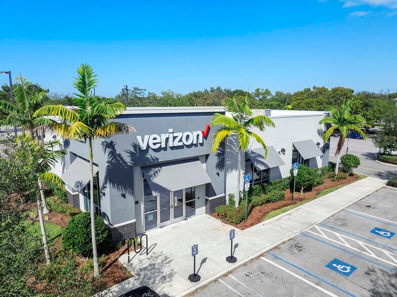 More Photos Of 710 N University Dr, Coral Springs Freestanding For Sale