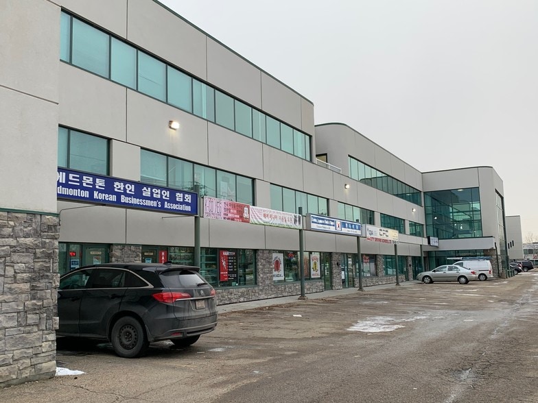 More Photos Of 3104-3160 Parsons Rd NW, Edmonton Office Residential For Sale