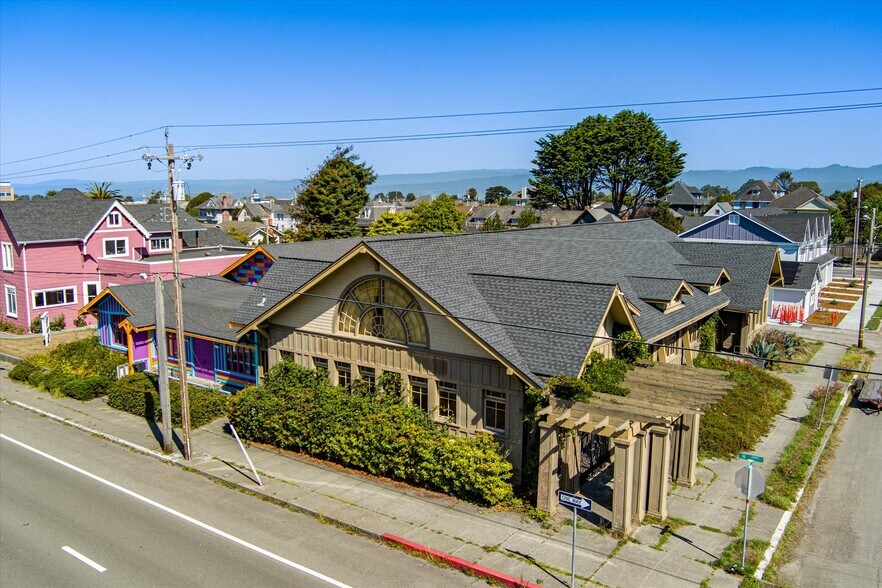 More Photos Of 1039 H St, Eureka Religious Facility For Sale