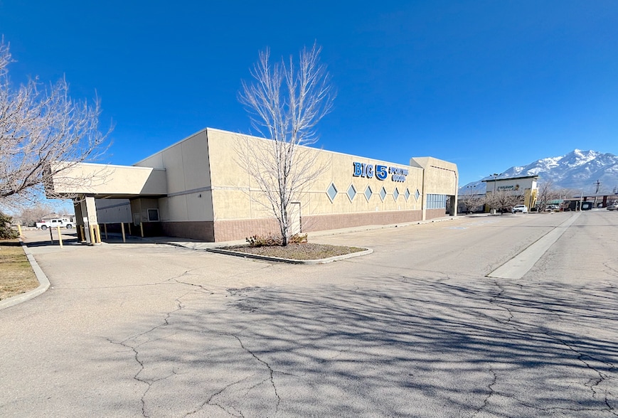 More Photos Of 1390 W 9000 S, West Jordan Freestanding For Lease