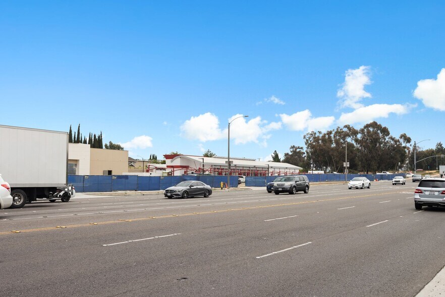 More Photos Of 2507 E Ball Rd, Anaheim Freestanding For Sale