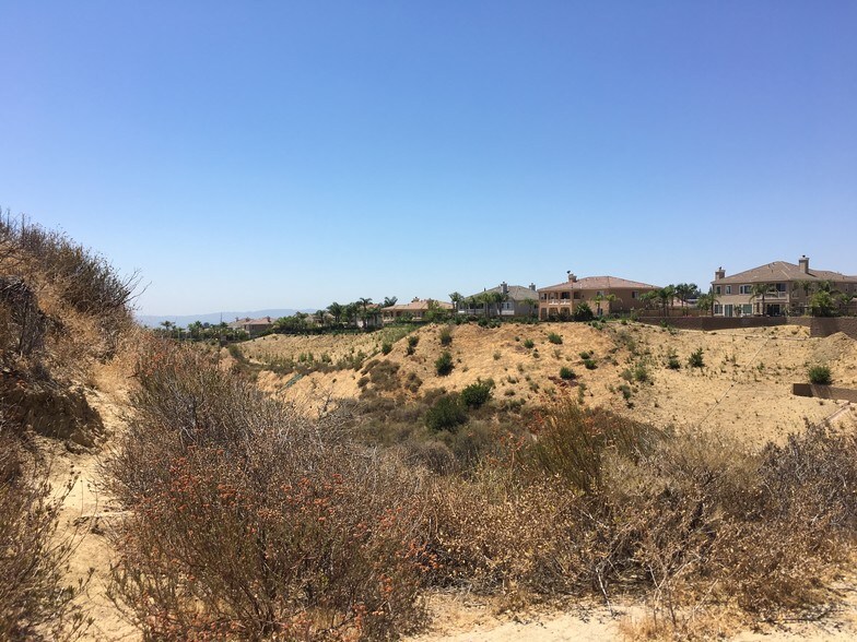 More Photos Of 18100 Sesnon Blvd, Granada Hills Land For Lease