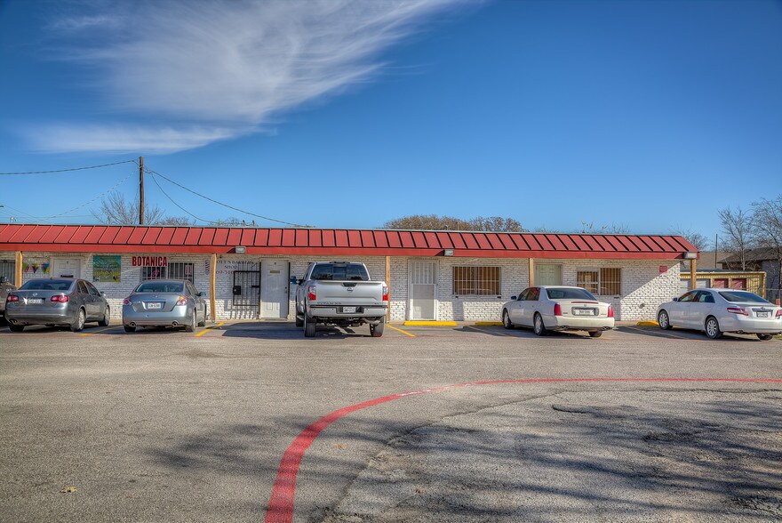 More Photos Of 3300 Shepherd Ln, Balch Springs Freestanding For Sale