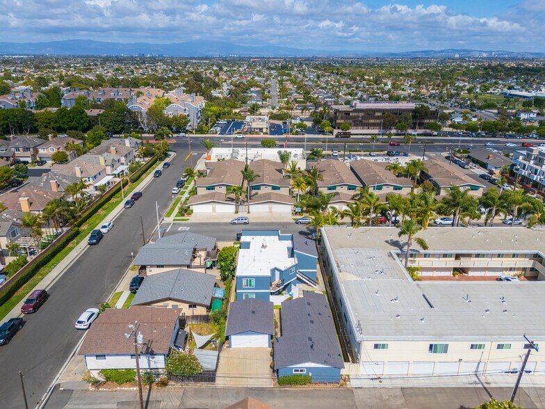 More Photos Of 1015 Georgia St, Huntington Beach Apartments For Sale