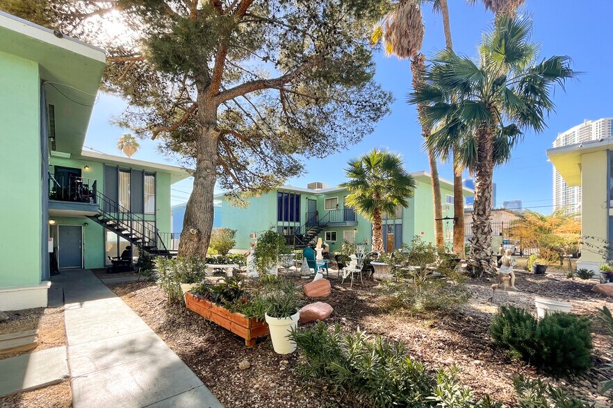 More Photos Of 2635-2655 Sherwood St, Las Vegas Apartments For Sale