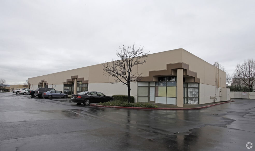 Primary Photo Of 902 Enterprise Way, Napa Light Manufacturing For Lease