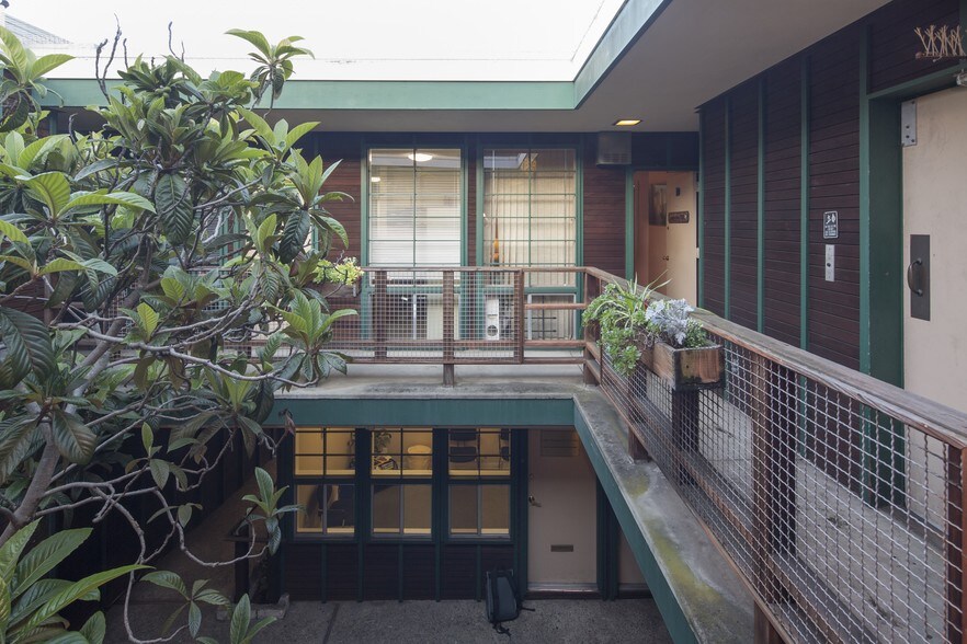 More Photos Of 2041 Polk St, San Francisco Medical For Sale