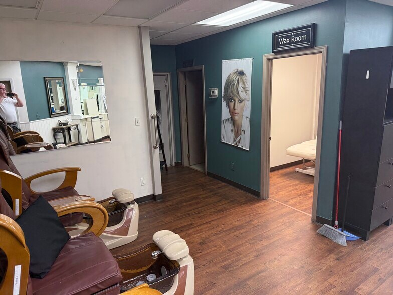 More Photos Of 5838-5868 Bigger Rd, Dayton Freestanding For Lease