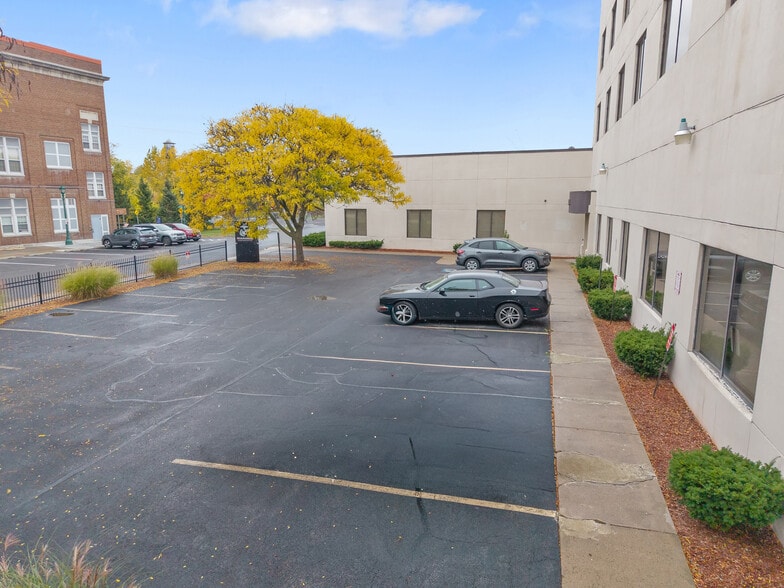 More Photos Of 344 W Genesee St, Syracuse Loft Creative Space For Lease