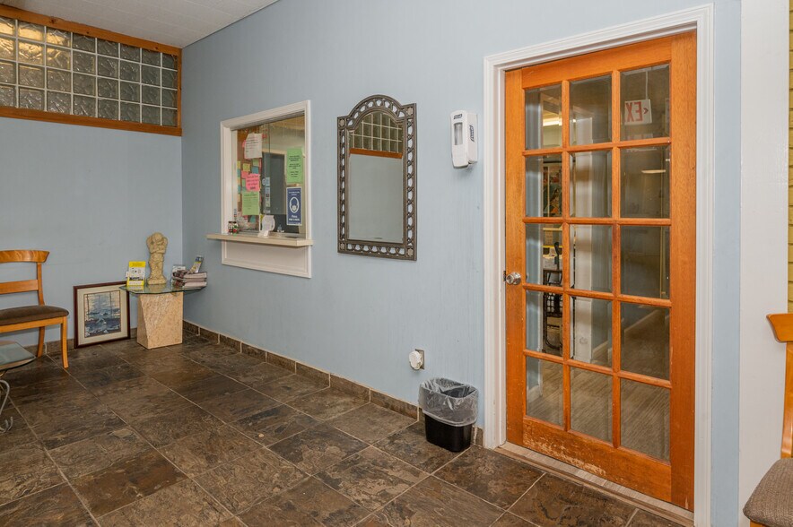 More Photos Of 730 Memorial Dr, Bessemer Medical For Sale