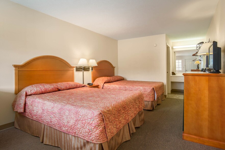 More Photos Of 9693 Hwy 165, Pollock Hotel For Sale