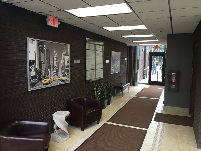 More Photos Of 34 Jerome Ave, Bloomfield Medical For Lease