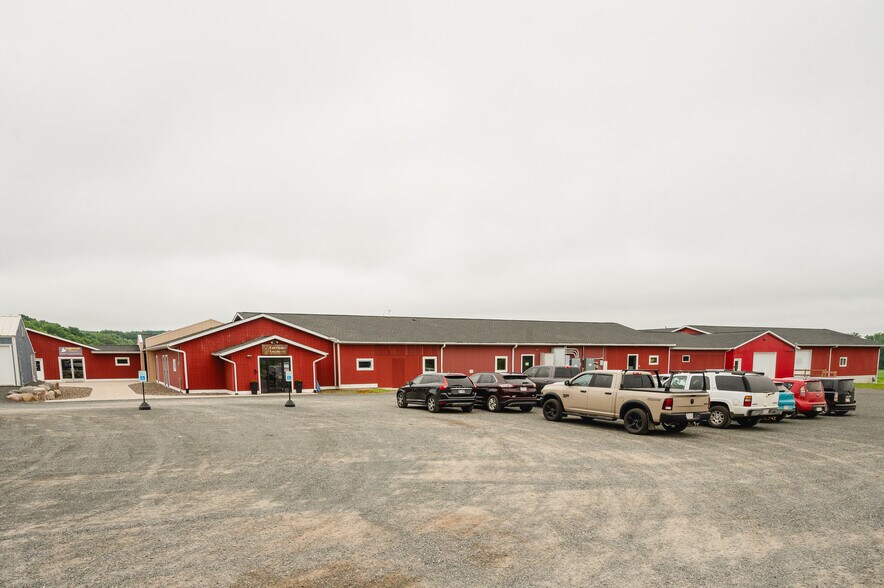 More Photos Of 373 280th St, Osceola Industrial For Lease