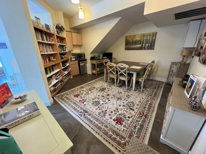 More Photos Of 4680 Broadway St, Boulder Office For Lease